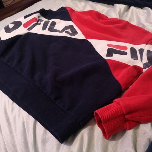 Fila Crewneck Sweater Size Small Red Blue White - Picture 7 of 9